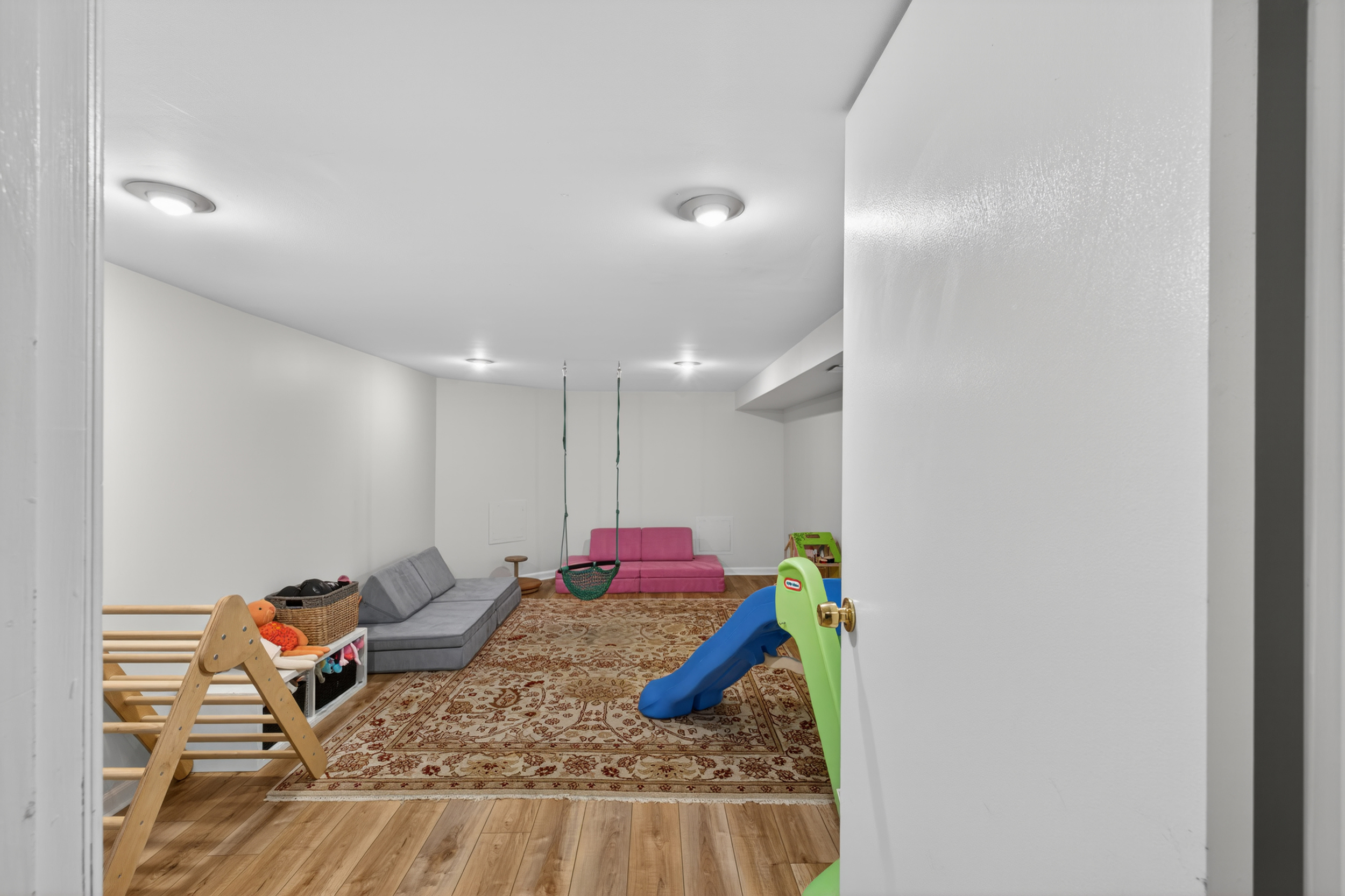 724 South Mt Pleasant Road Philadelphia, PA 19119 - Photo 14 of 18