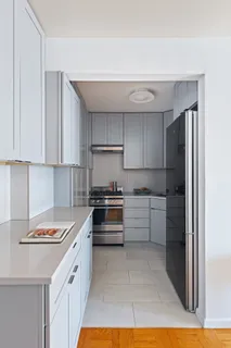 $520,000 | 245 East 24th Street, Unit 12F | Kips Bay