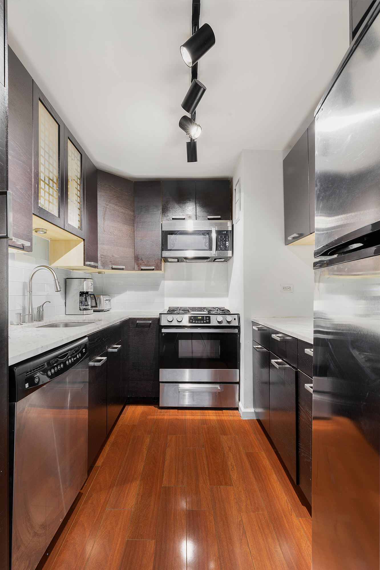 333 Pearl Street, Unit 25H Manhattan, NY 10038 - Photo 4 of 7