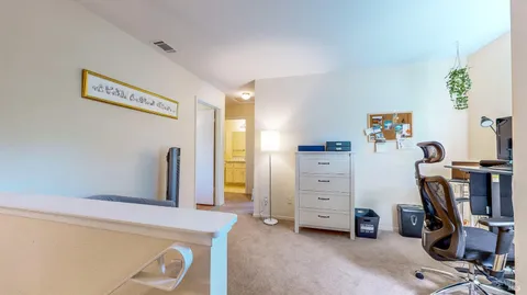 $695,000 | 1678 Creekview Court, Petaluma, CA 94954