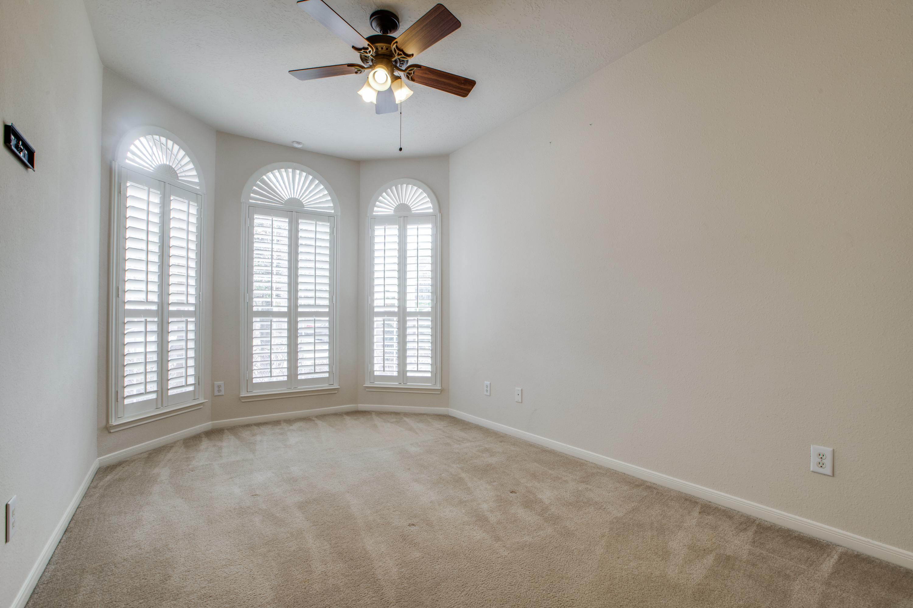 6807 Chapelfield Lane Houston, TX 77049 - Photo 22 of 36