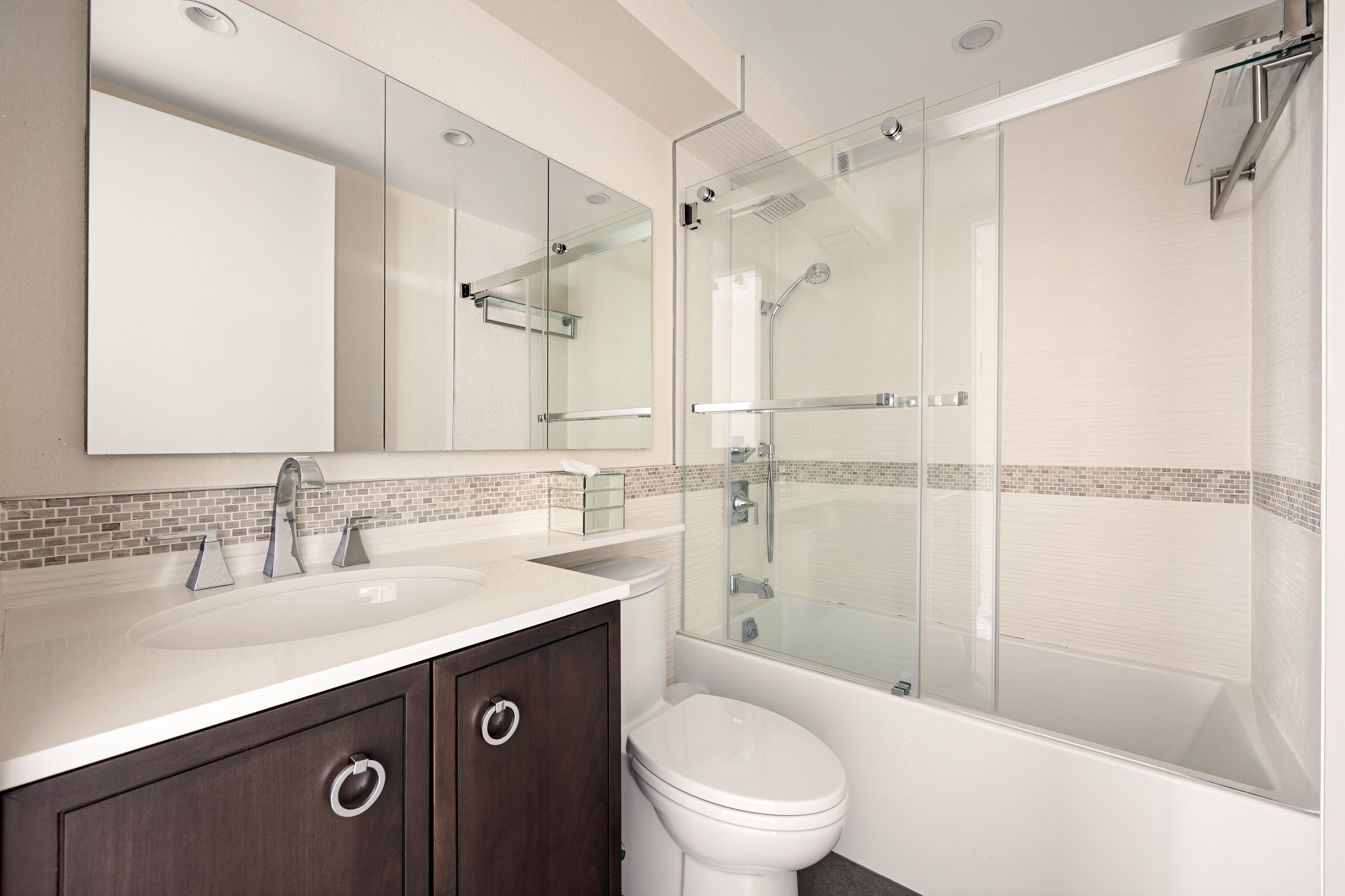171 East 84th Street, Unit 7B Manhattan, NY 10028 - Photo 11 of 19