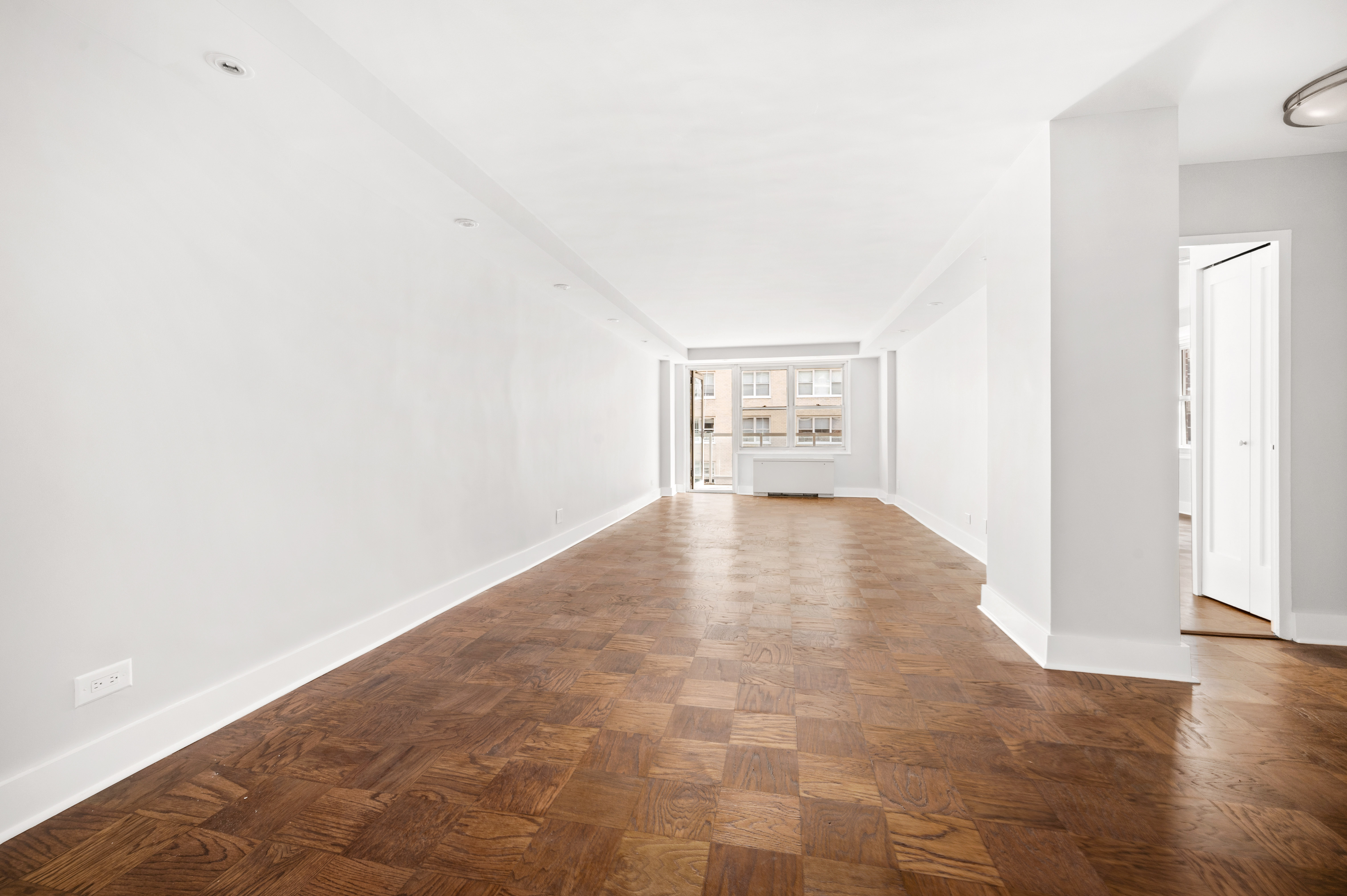 363 East 76th Street, Unit 8A Manhattan, NY 10021 - Photo 5 of 11