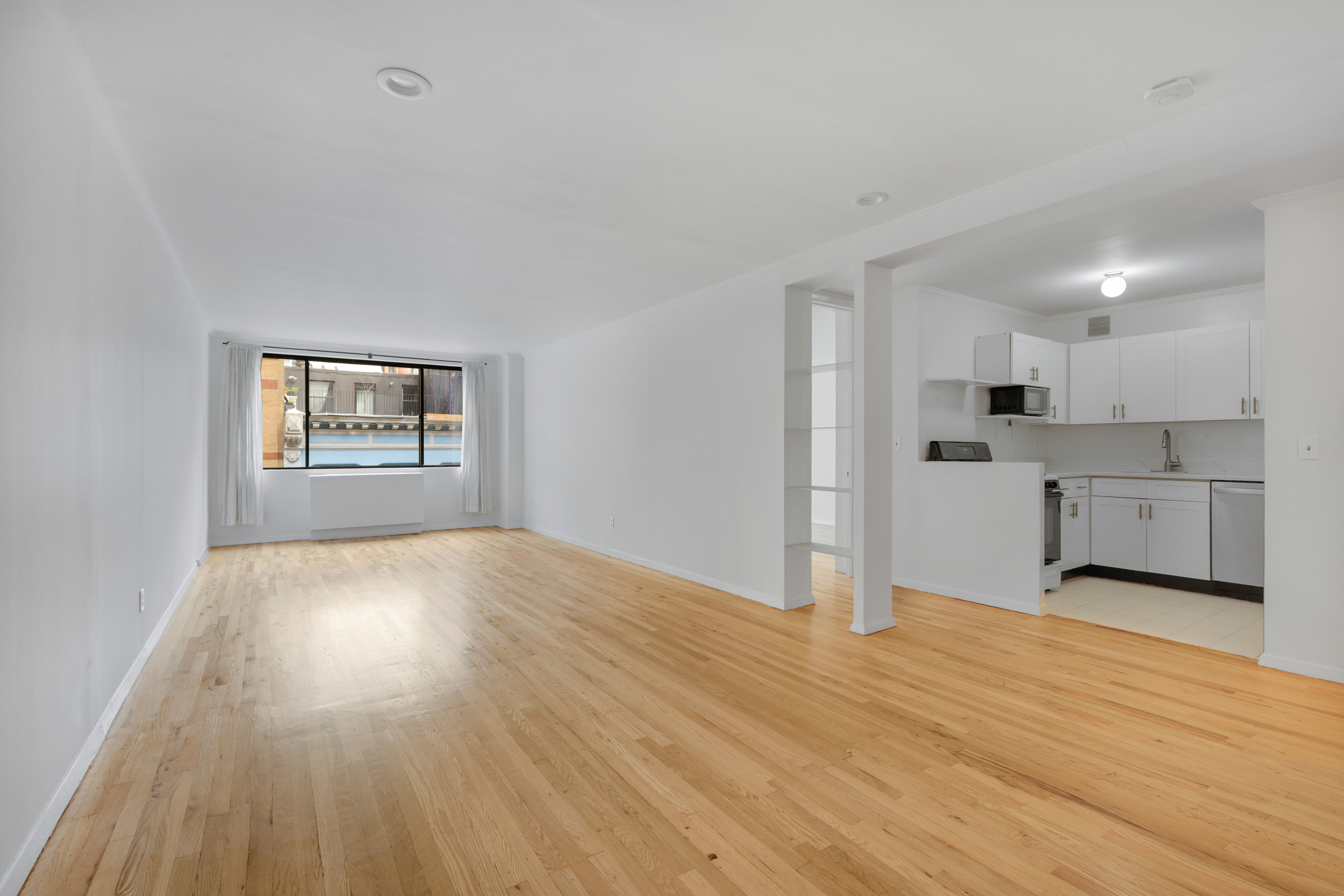 44 East 12th Street, Unit 7E Manhattan, NY 10003 - Photo 1 of 11 Gallery Image 1