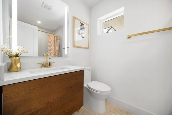 $679,000 | 9017 Larchwood Drive, Dallas, TX 75238