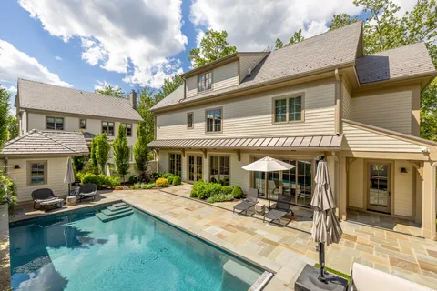 $4,100,000 | 5537 Hawthorne Place Northwest, Washington, DC 20016
