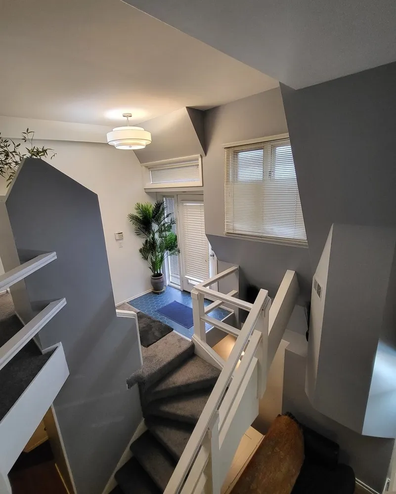 $204,900 | 6337 Roosevelt Road, Unit 105, Berwyn, IL 60402