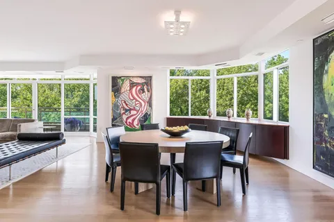 $5,200,000 | 5630 Wisconsin Avenue, Unit 805, Chevy Chase, MD 20815