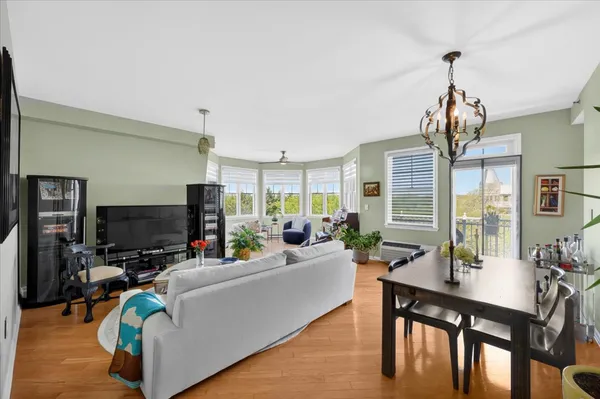 $625,000 | 15 Freedom Way, Unit 409, Jersey City, NJ 07305