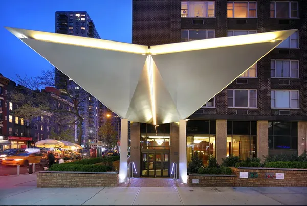 $7,250 | 166 East 34th Street, Unit 1802 | Kips Bay