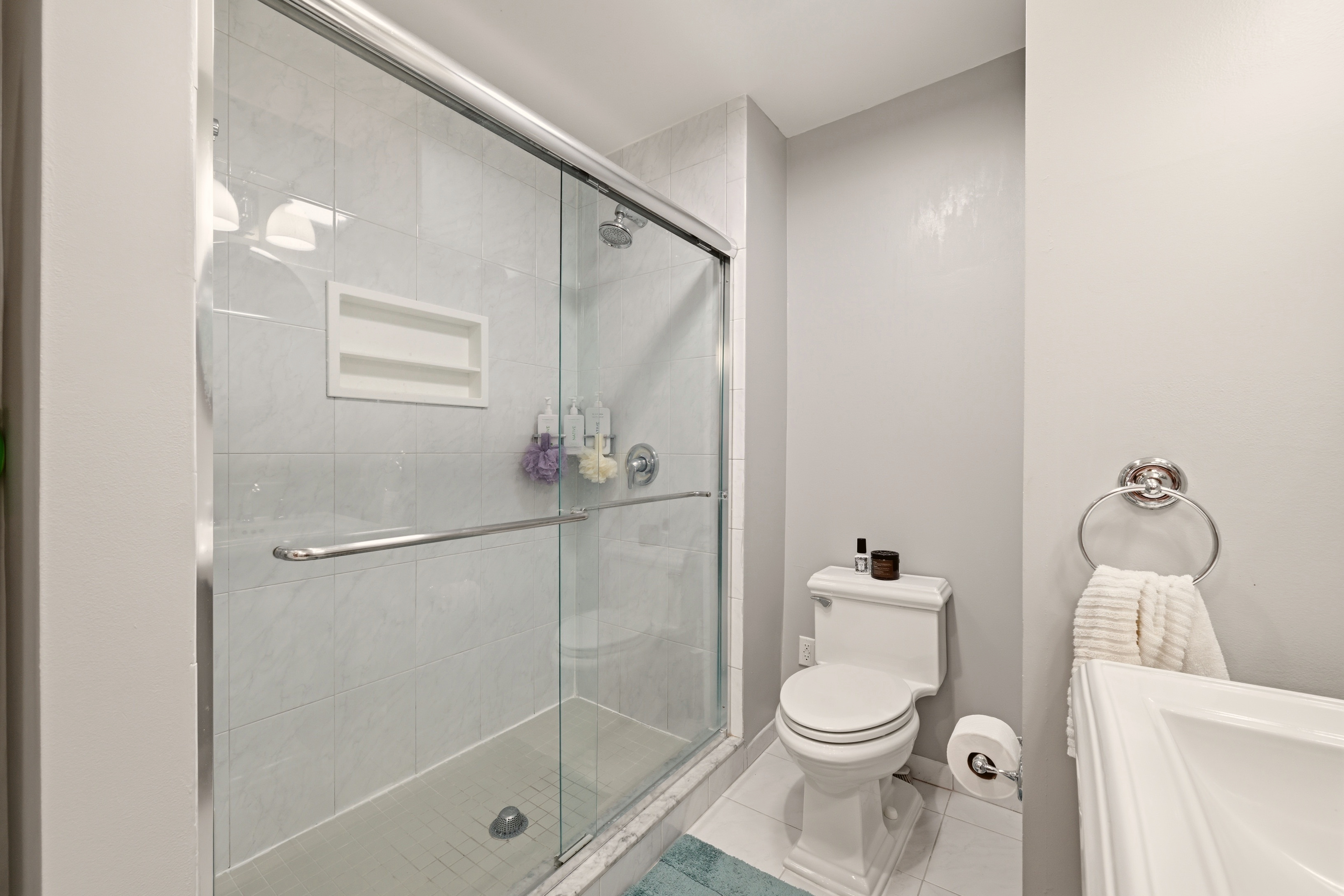 1111 Fairview Court Silver Spring, MD 20910 - Photo 18 of 38