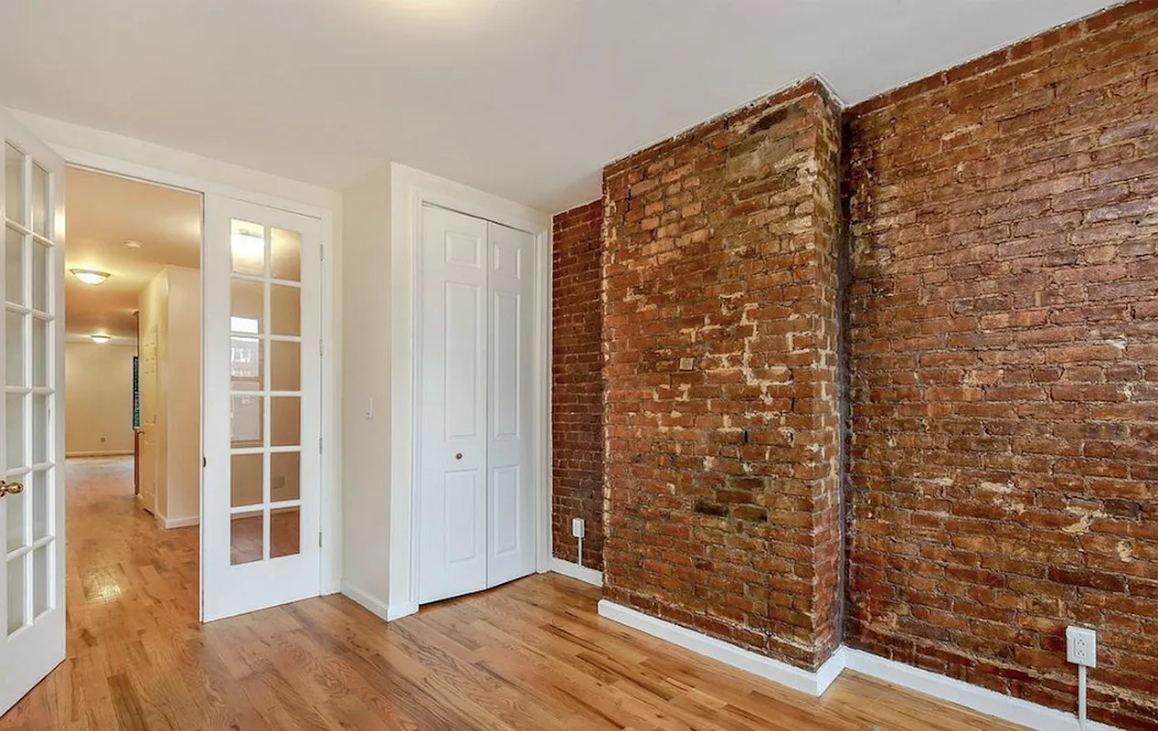 a view of bathroom with shower