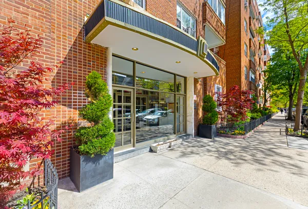 $463,000 | 34-41 85th Street, Unit 2R | Jackson Heights