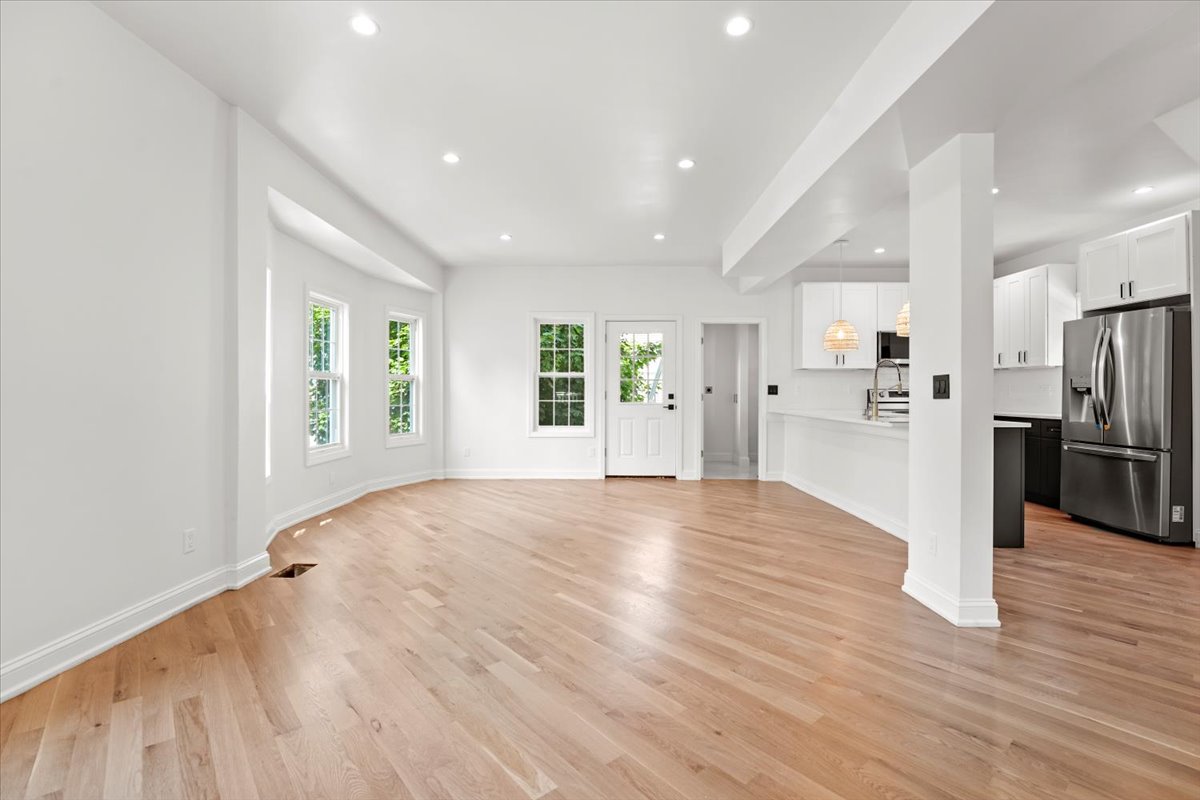 41 Henry Street Everett, MA 02149 - Photo 9 of 33