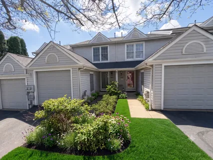 $205,000 | 161 Westbrooke Lane, Coraopolis, PA 15108