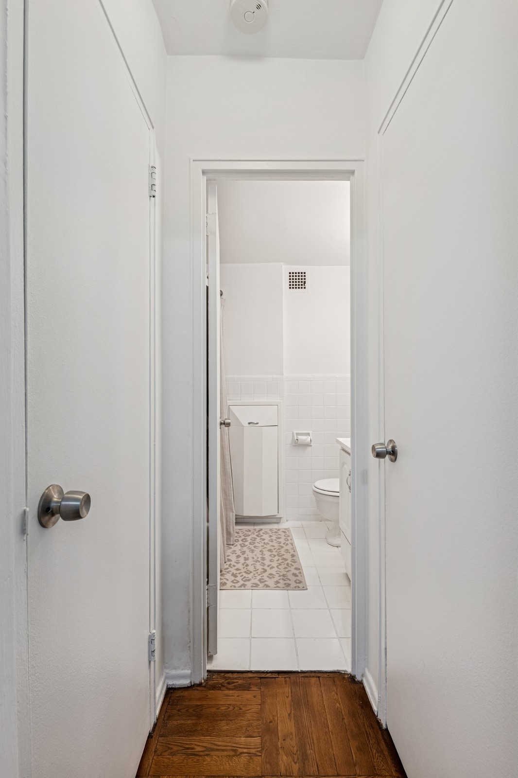 315 East 69th Street, Unit 2A Manhattan, NY 10021 - Photo 4 of 4