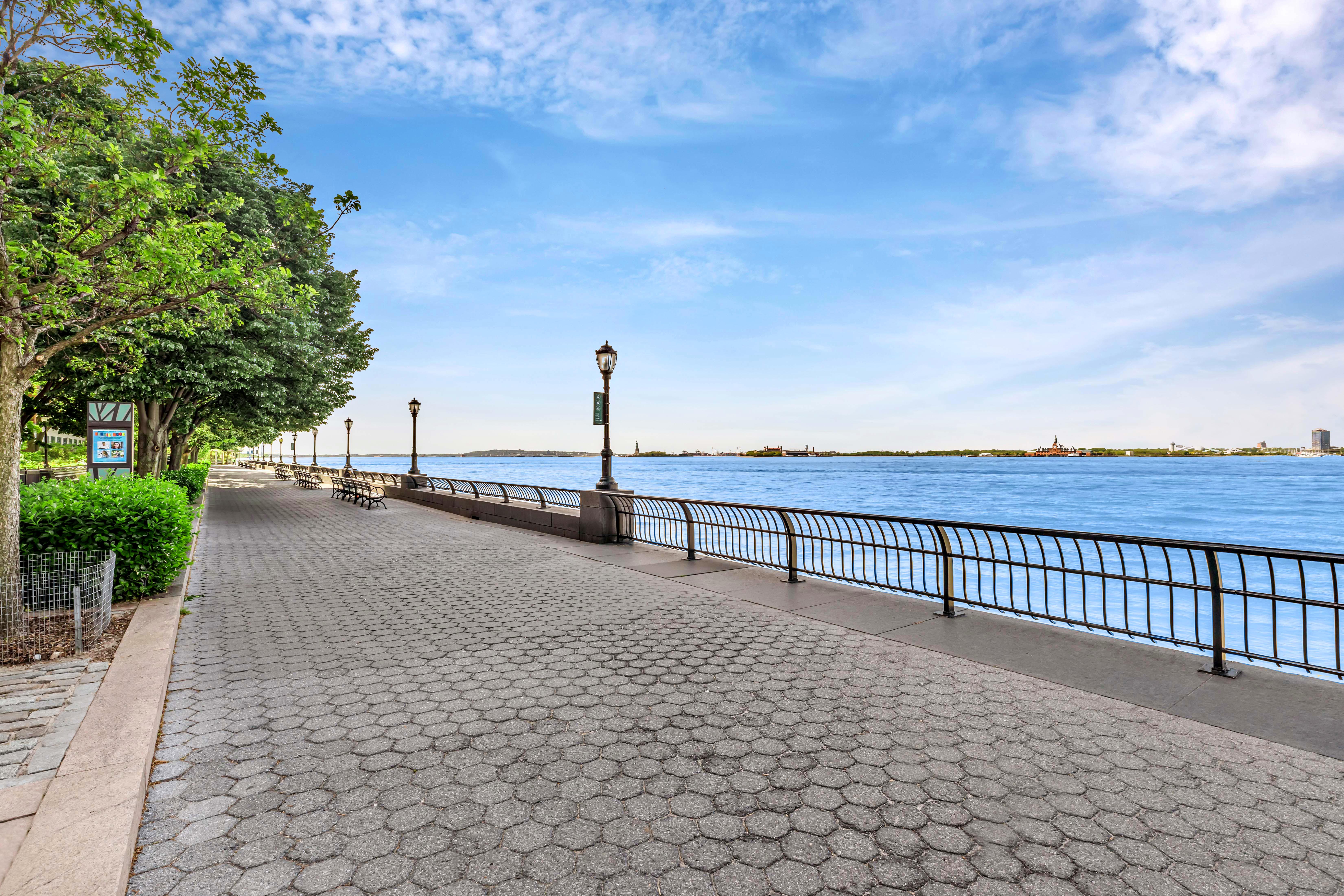 300 Rector Place, Unit 9L Manhattan, NY 10280 - Photo 26 of 29 Gallery Image 26