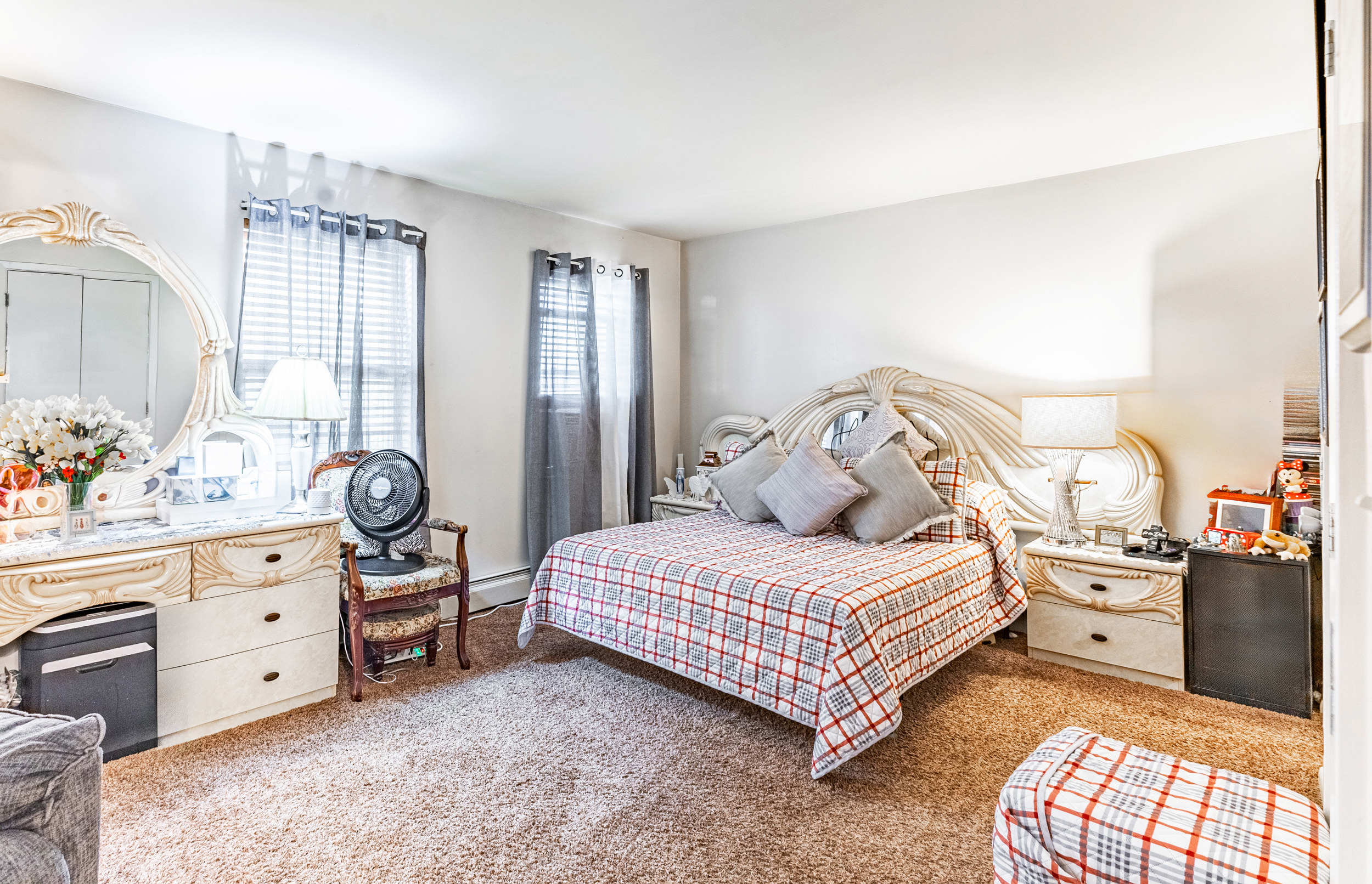 669 Dekalb Avenue Brooklyn, NY 11216 - Photo 8 of 21 a bedroom with a bed and a dresser