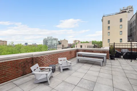 $2,575,000 | 910 Union Street, Unit 5B | Park Slope