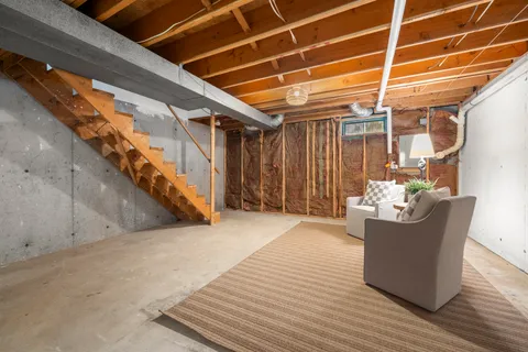$414,000 | 161 Winter Street, Unit 2, Hanson, MA 02341