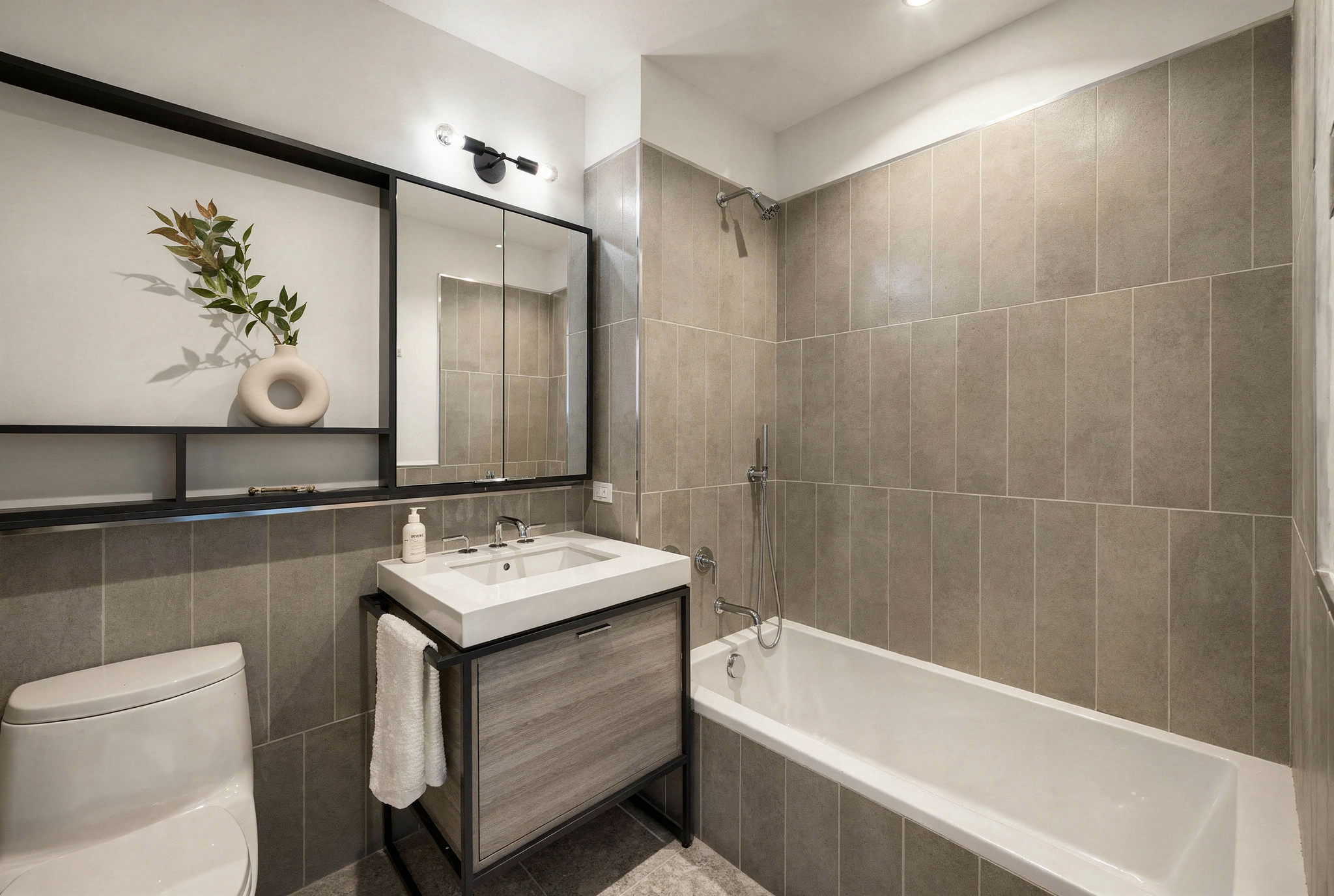 575 4th Avenue, Unit 3F Brooklyn, NY 11215 - Photo 8 of 26 Gallery Image 8