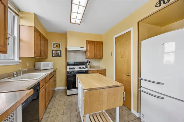 $350,000 | 7611 Central Avenue, Philadelphia, PA 19111