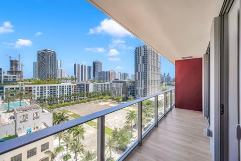 $899,900 | 90 Northeast 32nd Street, Unit 1103, Miami, FL 33127