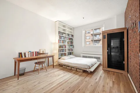 $1,500,000 | 303 Mercer Street, Unit A502 | Greenwich Village