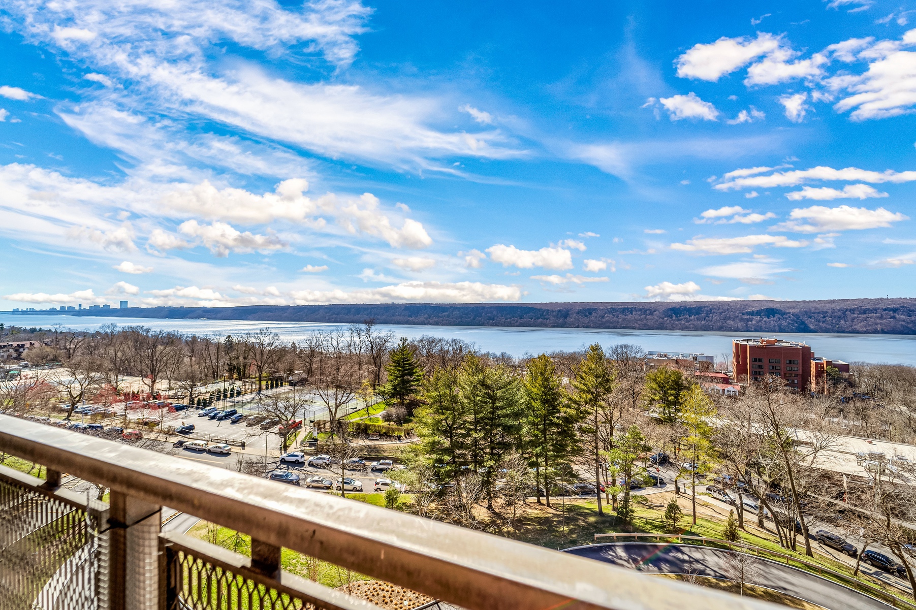 5900 Arlington Avenue, Unit 10K Bronx, NY 10471 - Photo 10 of 20