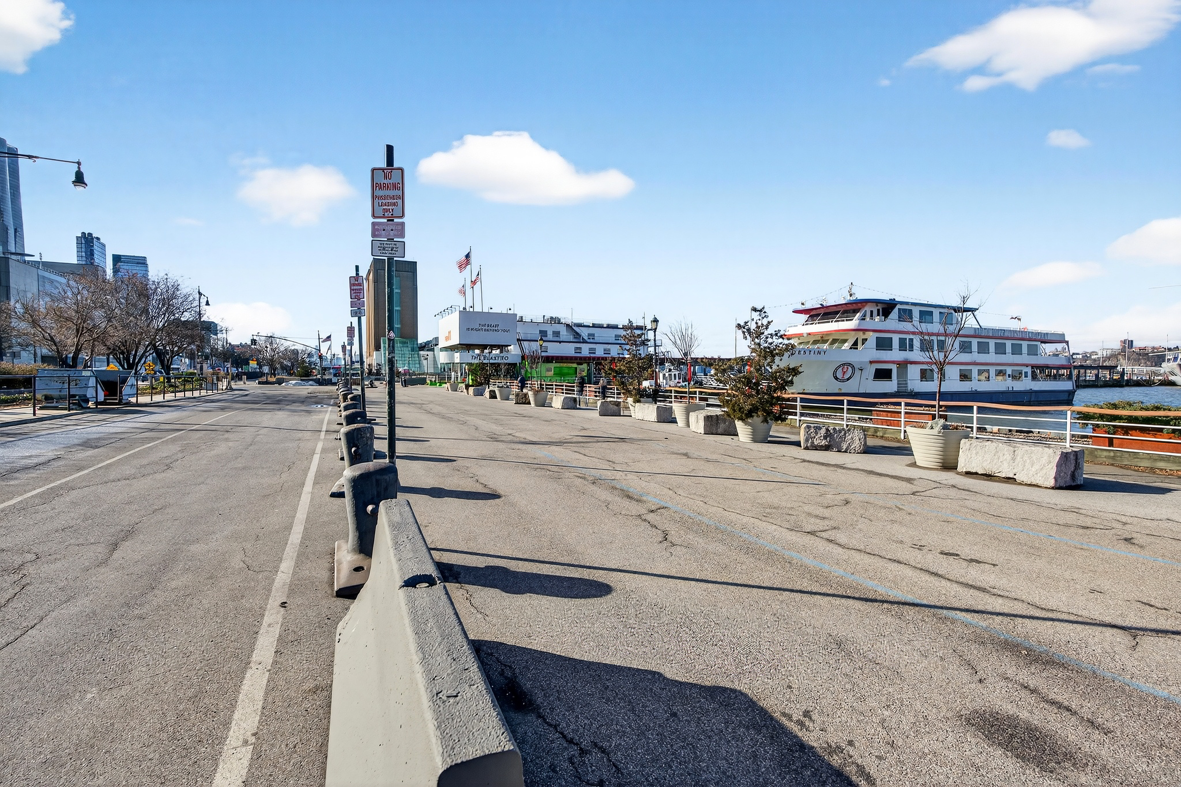 635 West 42nd Street, Unit 23E Manhattan, NY 10036 - Photo 19 of 22