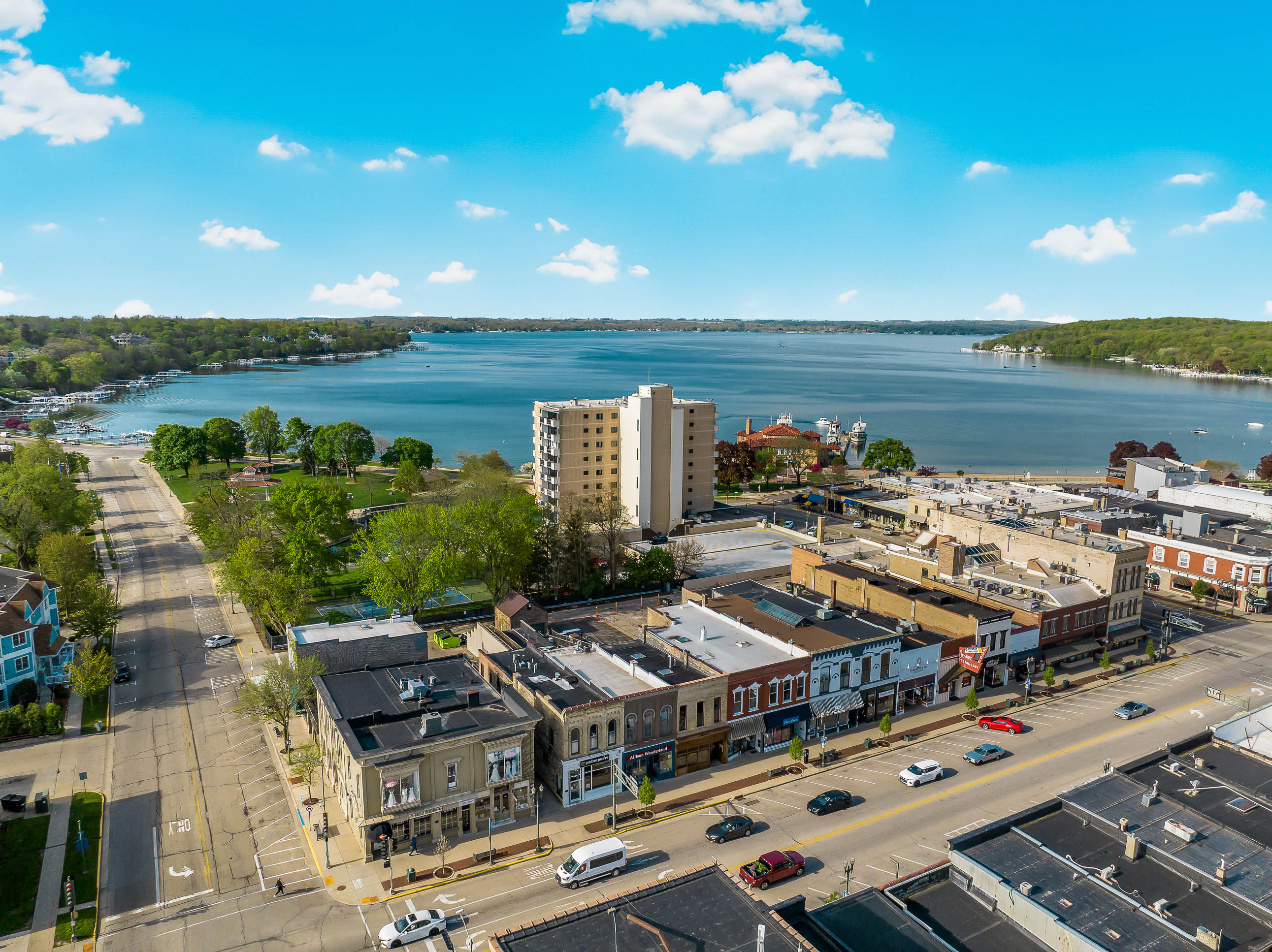 Confidential Lake Geneva, WI 53147 - Photo 2 of 12