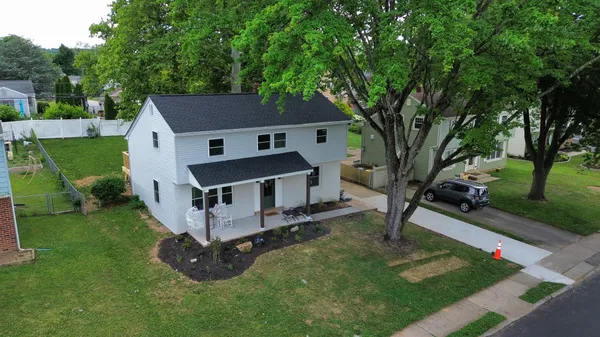 $575,000 | 423 Old Fort Road, King of Prussia, PA 19406