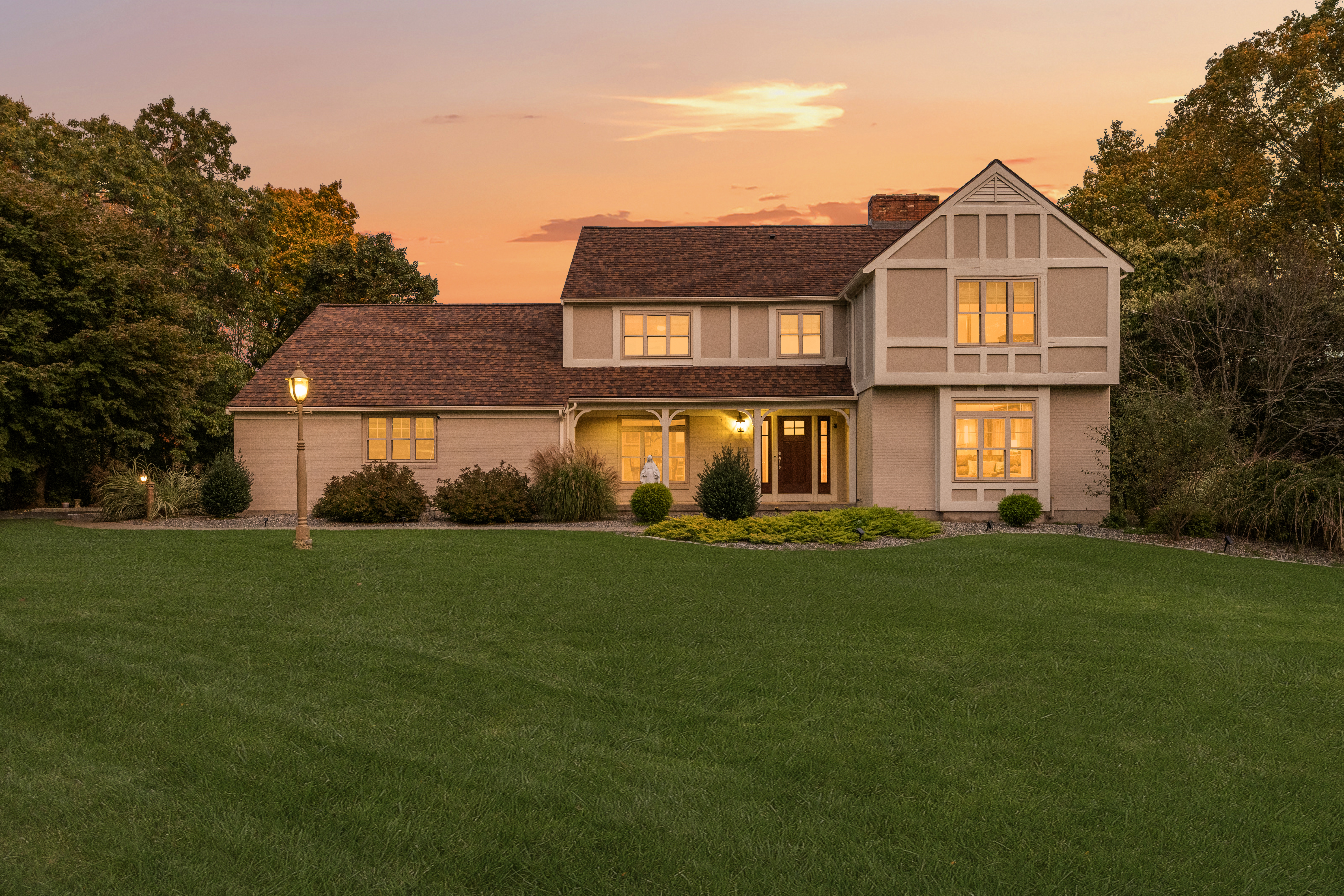 365 West Wrentham Road Cumberland, RI 02864 - Photo 4 of 67