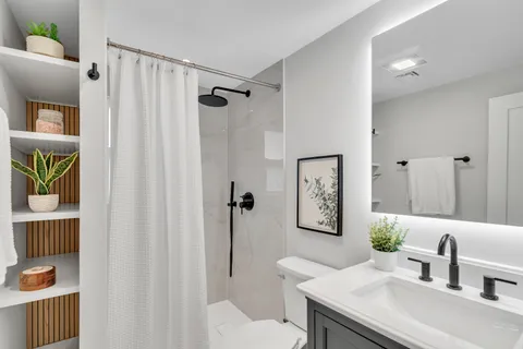 Contact Agent | 544 Pearl Street, Reading, MA 01867