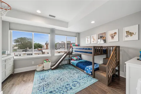 $649,999 | 1010 South 17th Street, Unit B, Philadelphia, PA 19146