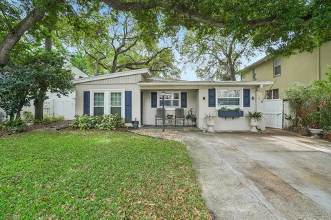 $699,000 | 3218 West Oakellar Avenue, Tampa, FL 33611