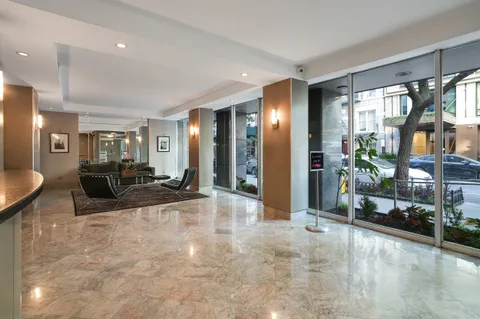 $850,000 | 201 East 21st Street, Unit 20G | Gramercy