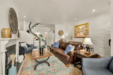 $889,000 | 340 U Street Northwest, Washington, DC 20001