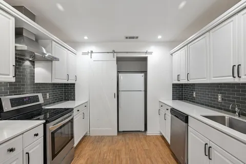 $310,000 | 17860 Windflower Way, Unit 1704, Dallas, TX 75252