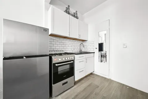 $3,522 | 203 West 20th Street, Unit 2E | Chelsea