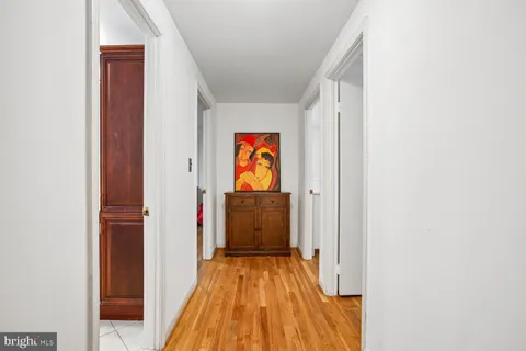$1,250,000 | 11303 Hounds Way, North Bethesda, MD 20852