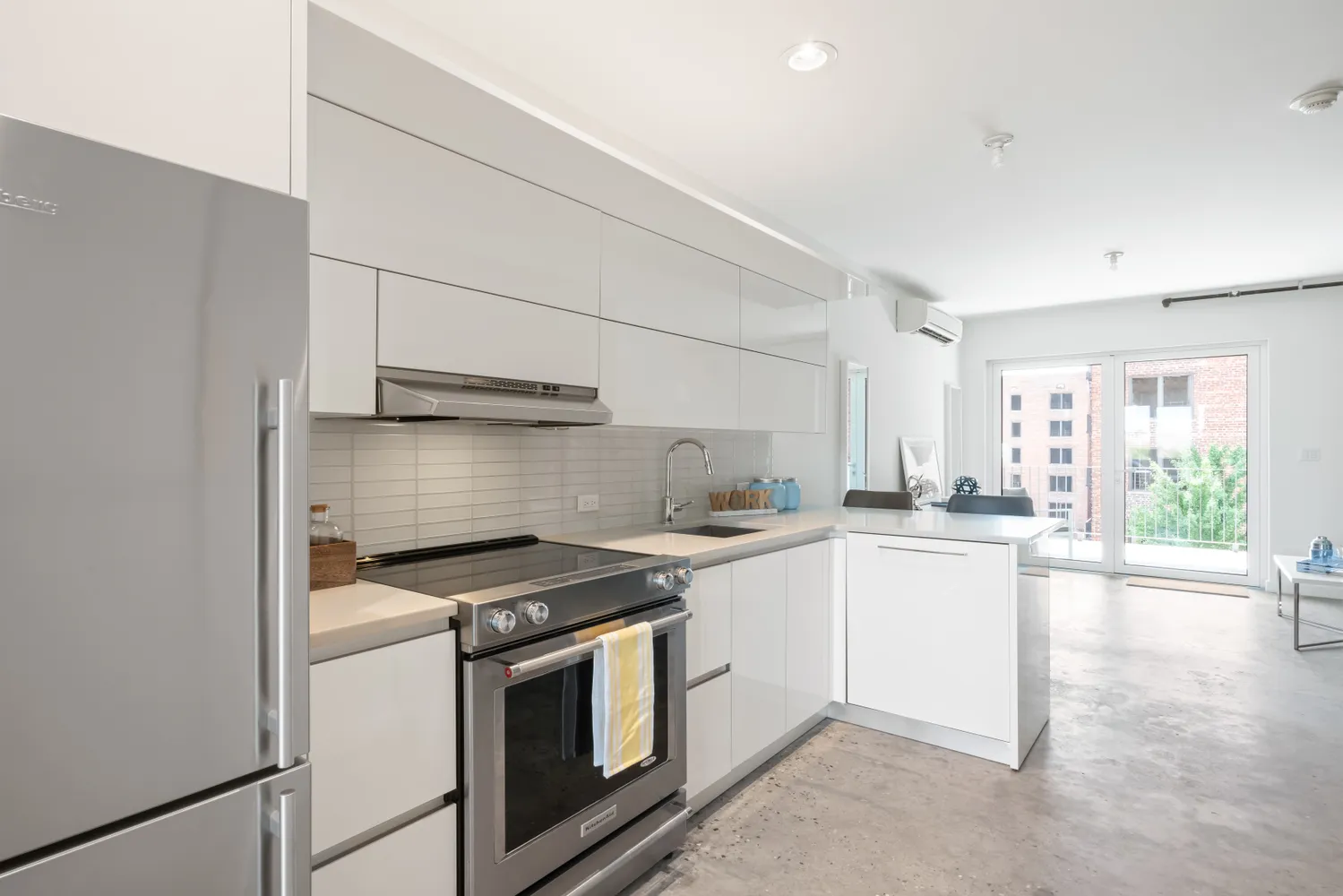 $590,000 | 651 New York Avenue, Unit 306 | Wingate
