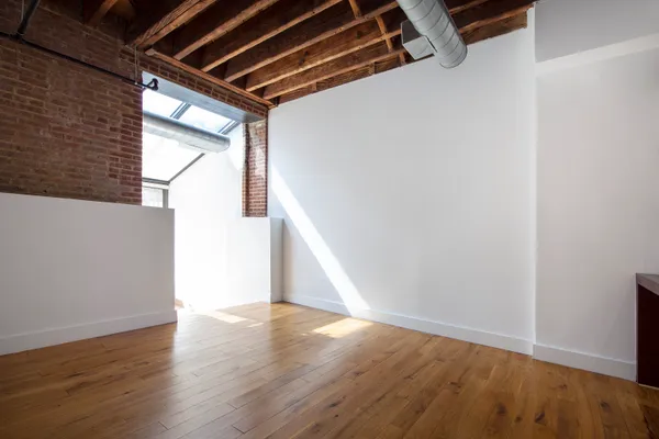 $7,500 | 139 North 10th Street, Unit GE | Williamsburg