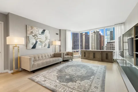 $2,000,000 | 1 Franklin Street, Unit 2307, Boston, MA 02110