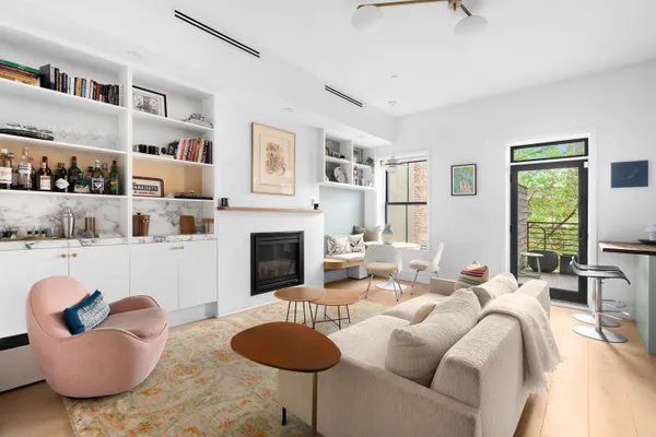 $7,995 | 256 Cumberland Street, Unit 4 | Fort Greene