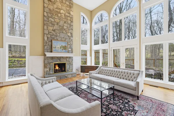 $2,200,000 | 182 River Park Drive, Great Falls, VA 22066