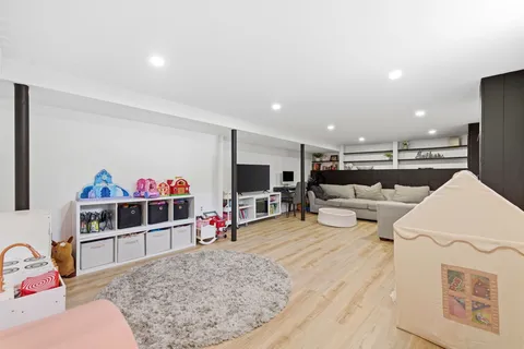 Contact Agent | 55 Thistle Street, Lynn, MA 01905