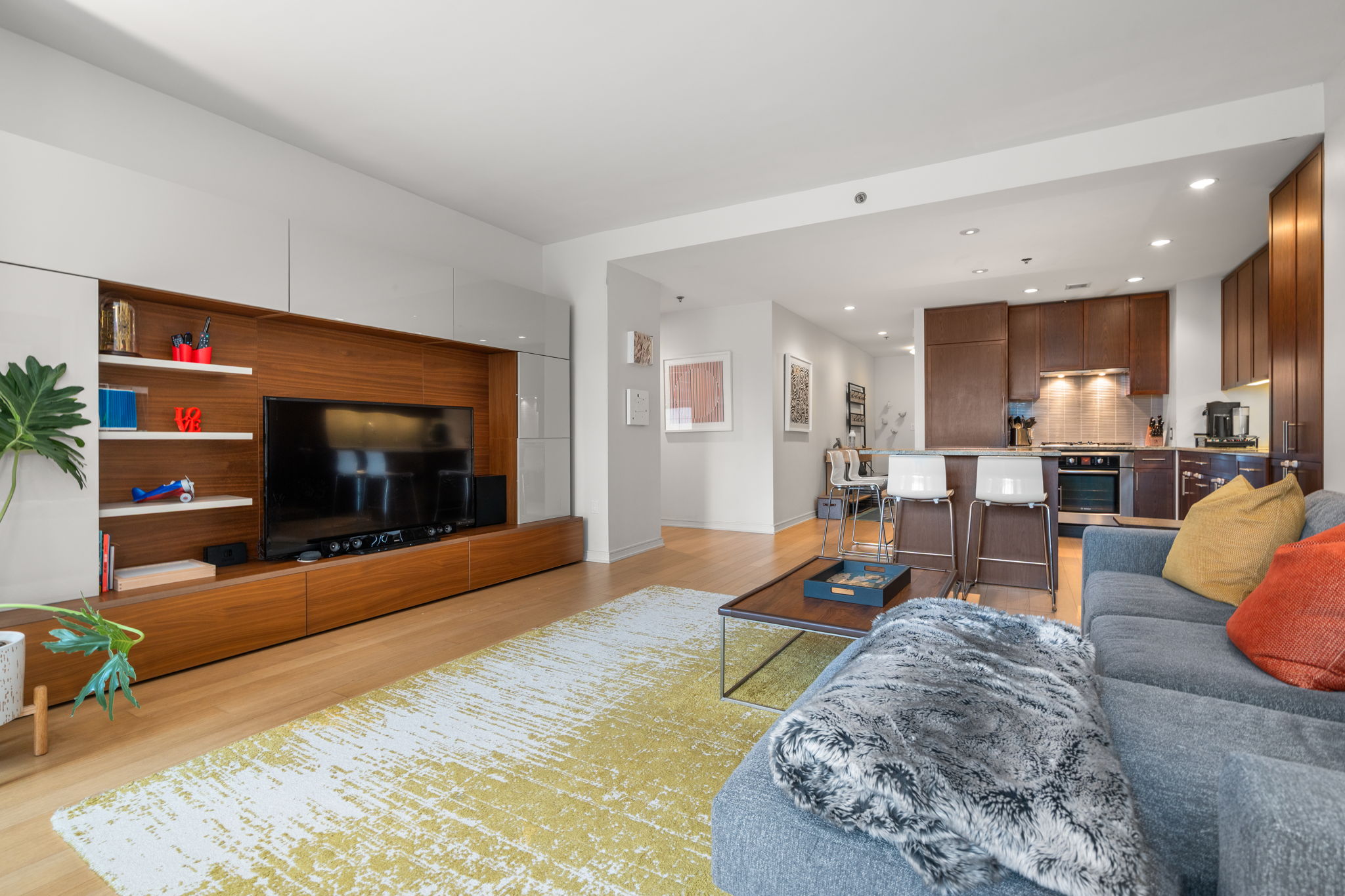 580 Washington Street, Unit 2A Boston, MA 02111 - Photo 5 of 44