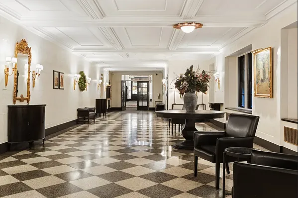 $1,400,000 | 30 5th Avenue, Unit 6H | Greenwich Village