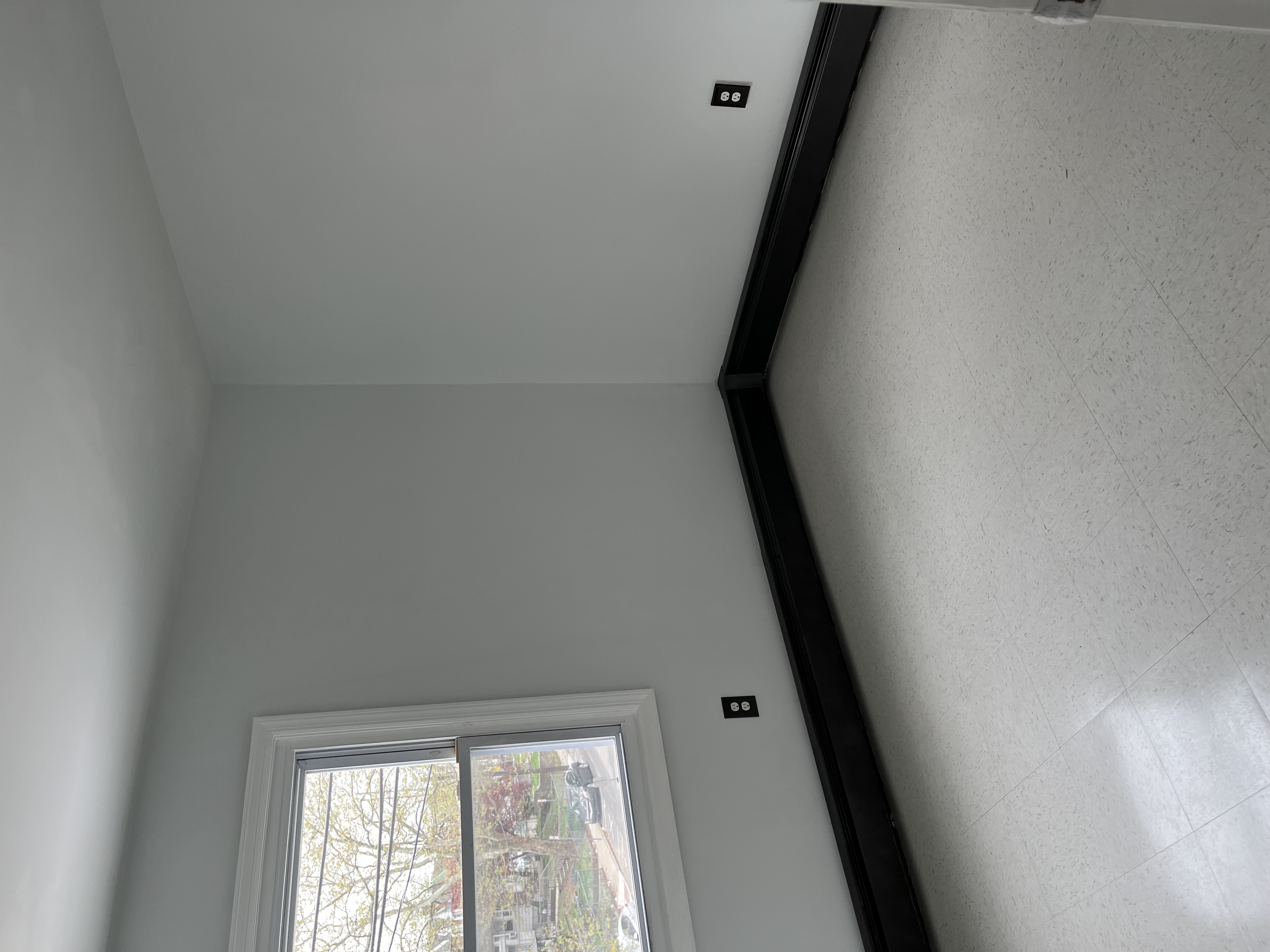 428 Croyden Road Upper Darby, PA 19082 - Photo 9 of 11